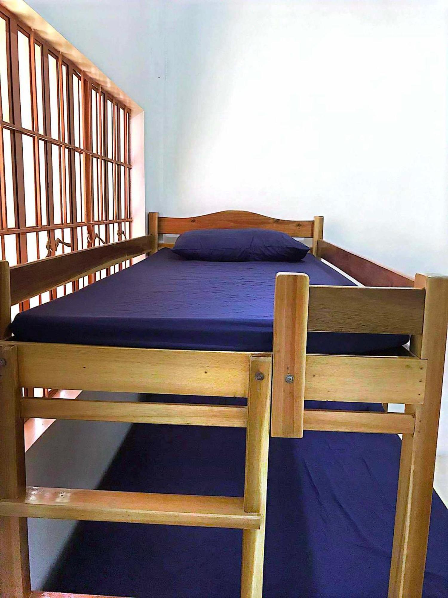 Estrelle Orange House - Backpackers Hub Lejlighed Puerto Princesa Eksteriør billede