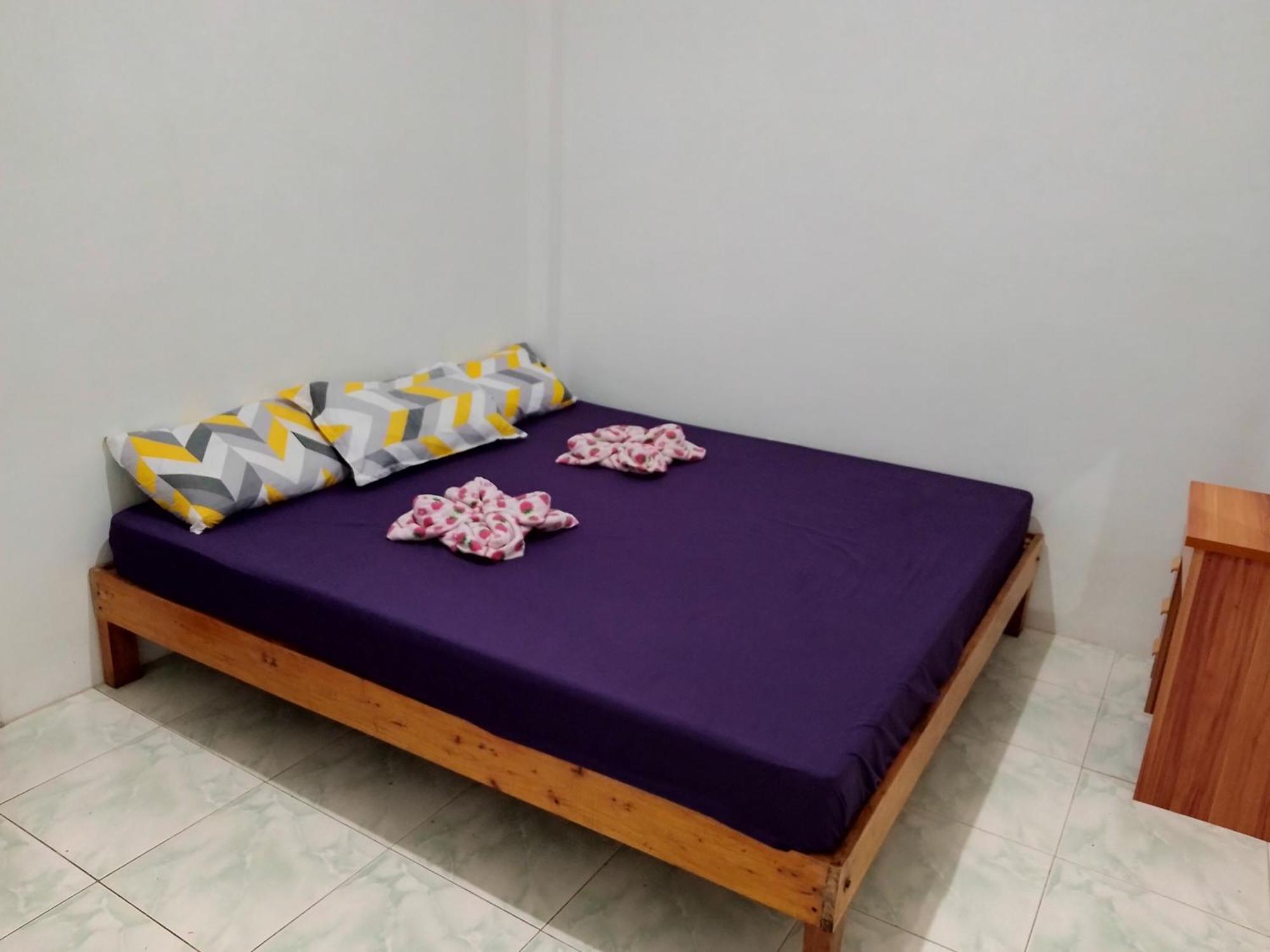 Estrelle Orange House - Backpackers Hub Lejlighed Puerto Princesa Eksteriør billede