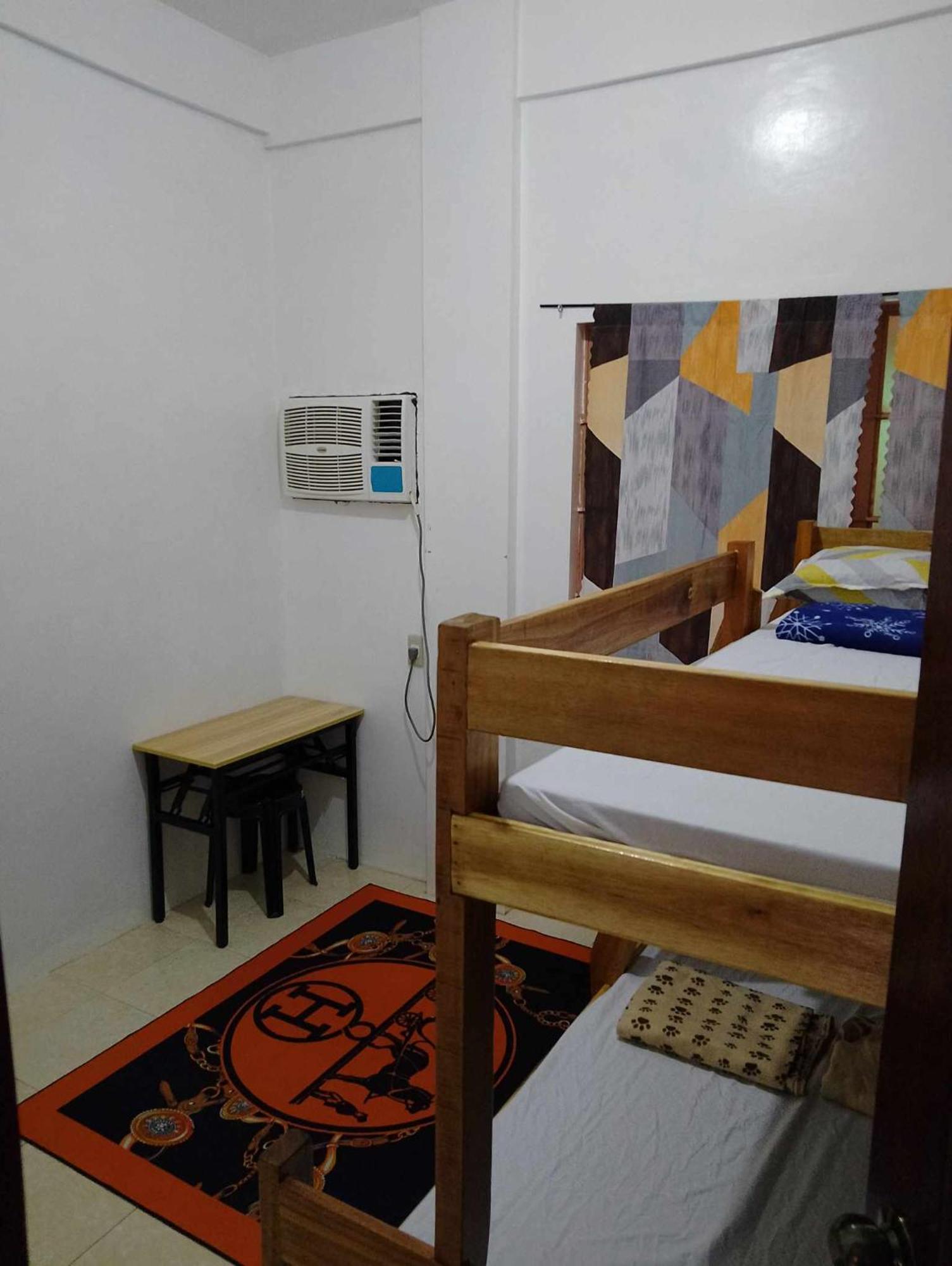 Estrelle Orange House - Backpackers Hub Lejlighed Puerto Princesa Eksteriør billede