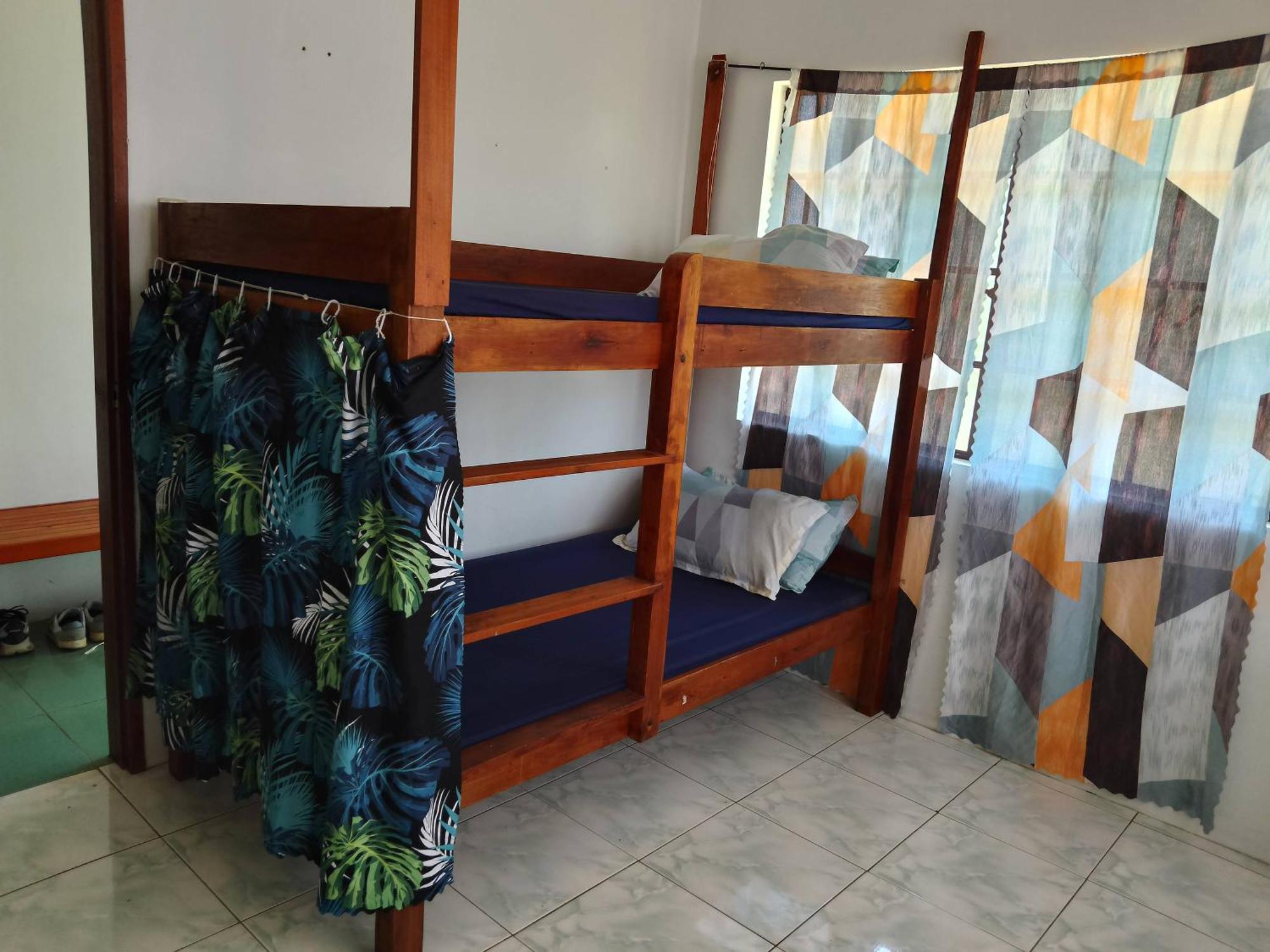 Estrelle Orange House - Backpackers Hub Lejlighed Puerto Princesa Eksteriør billede