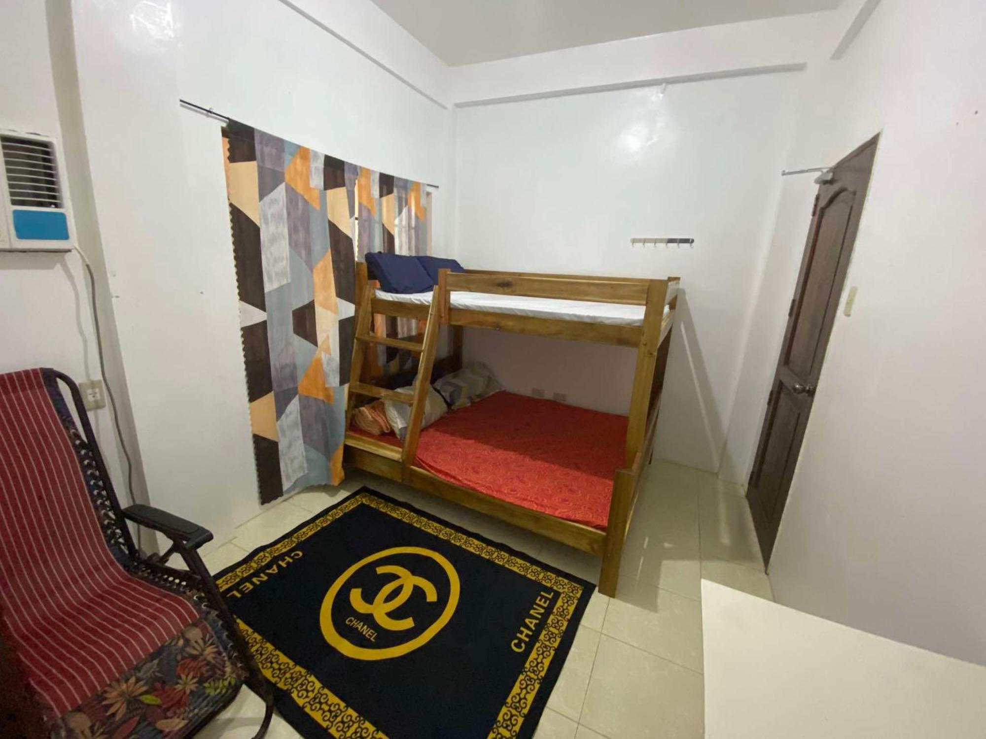 Estrelle Orange House - Backpackers Hub Lejlighed Puerto Princesa Eksteriør billede
