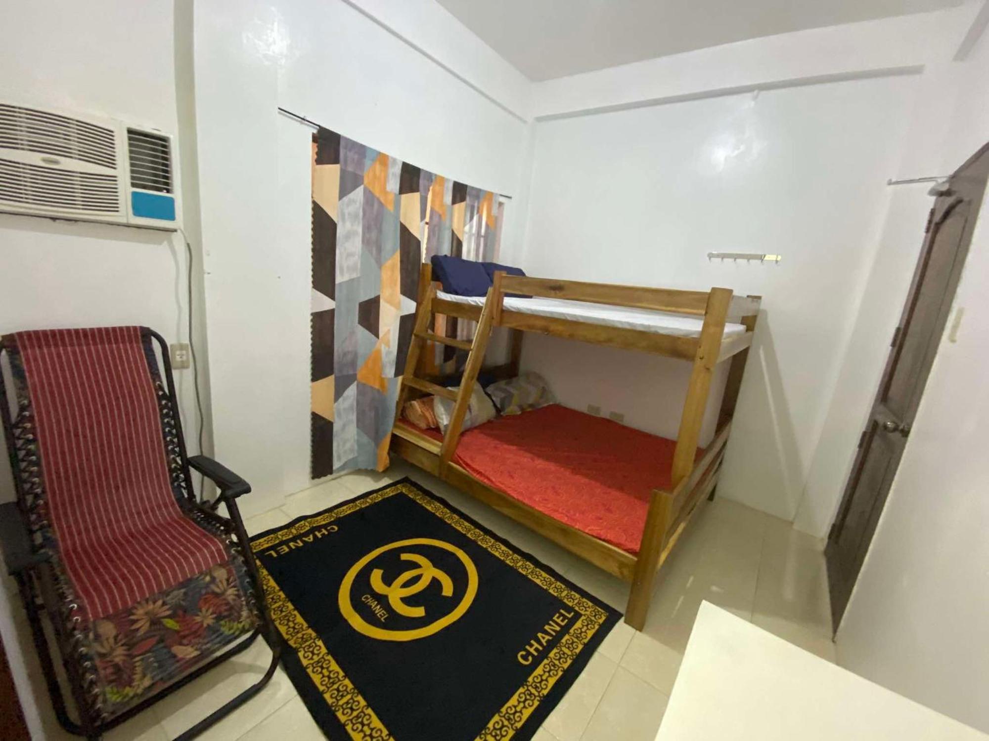 Estrelle Orange House - Backpackers Hub Lejlighed Puerto Princesa Eksteriør billede
