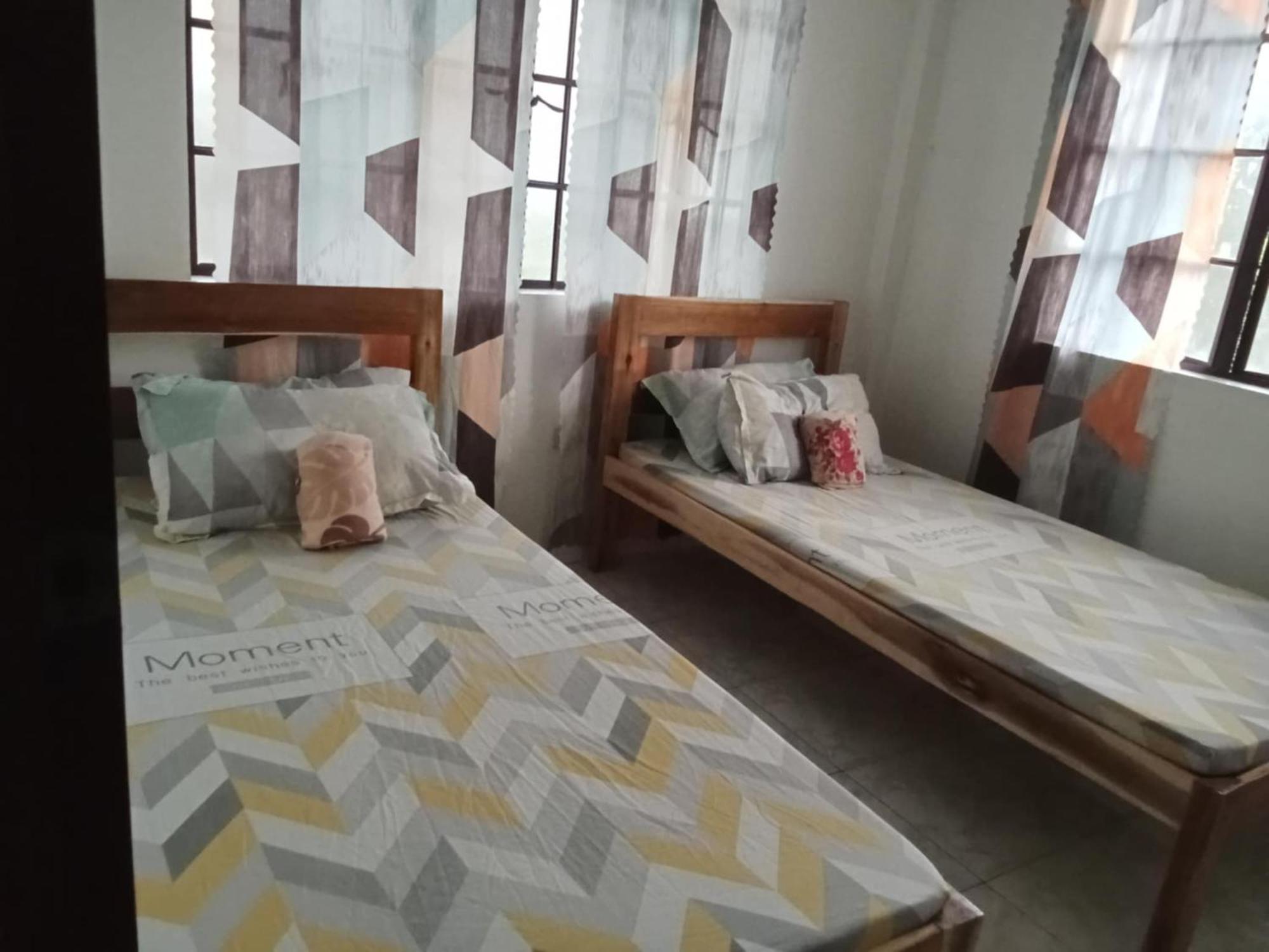 Estrelle Orange House - Backpackers Hub Lejlighed Puerto Princesa Eksteriør billede